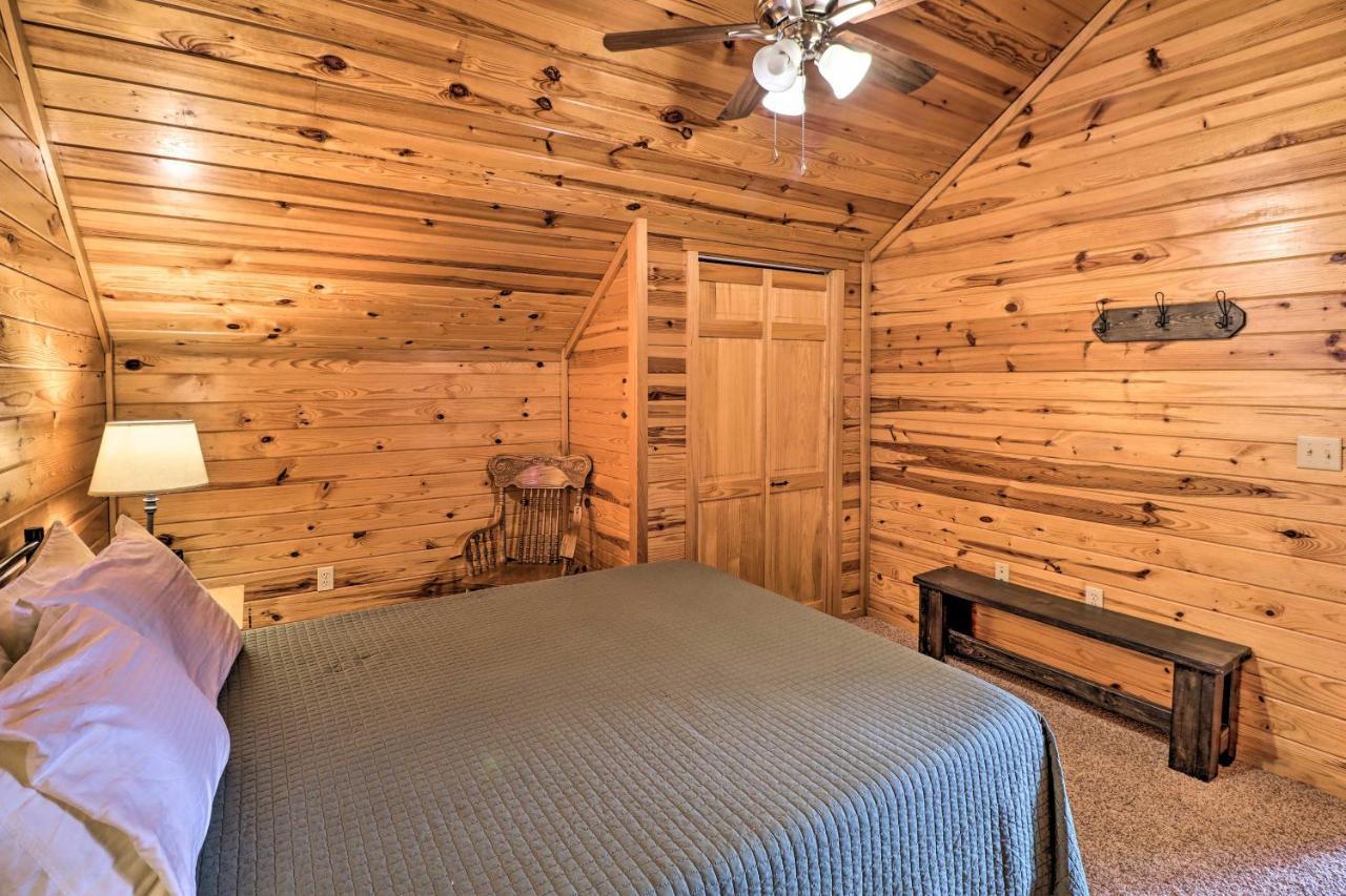 הוילה Piney Bluff Retreat With Mountain Views! מראה חיצוני תמונה